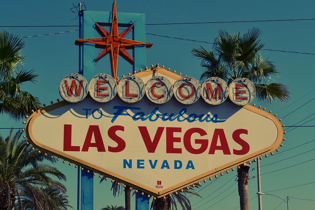 Las Vegas Housing Trends - Picture of the famous fabulous Las Vegas sign